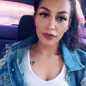 Meet your Posher, Candace